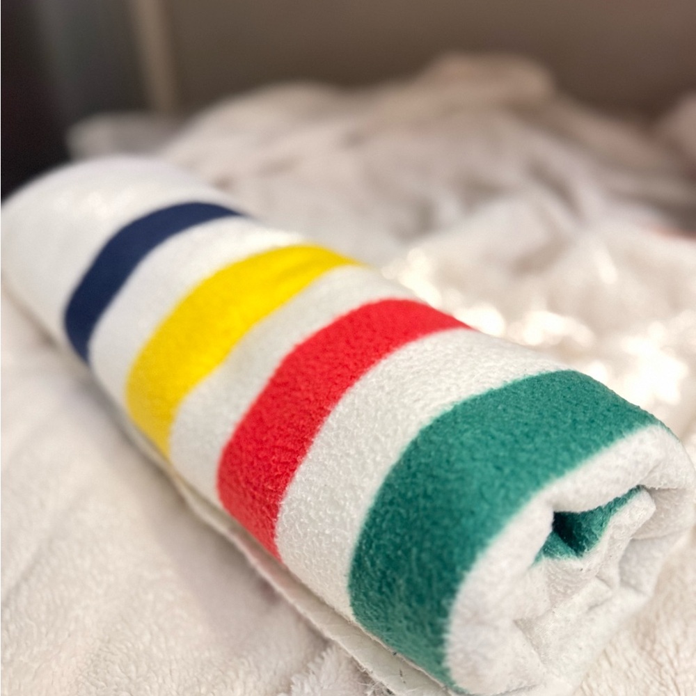 Hudson Bay Point Blanket Striped Fleece HSB 50-67 inch  GUC